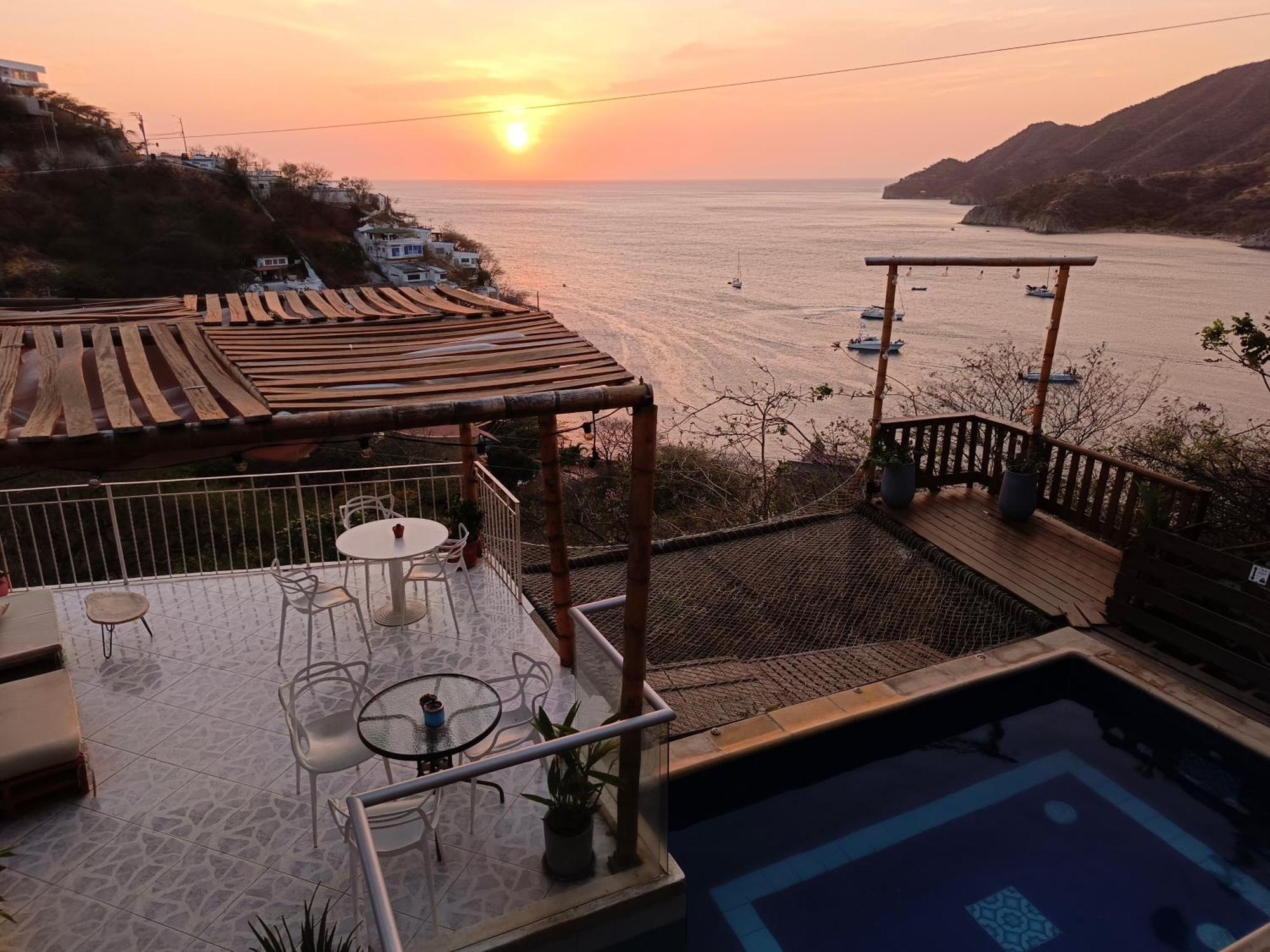 Tayrona Colors Hostel Taganga Exterior photo