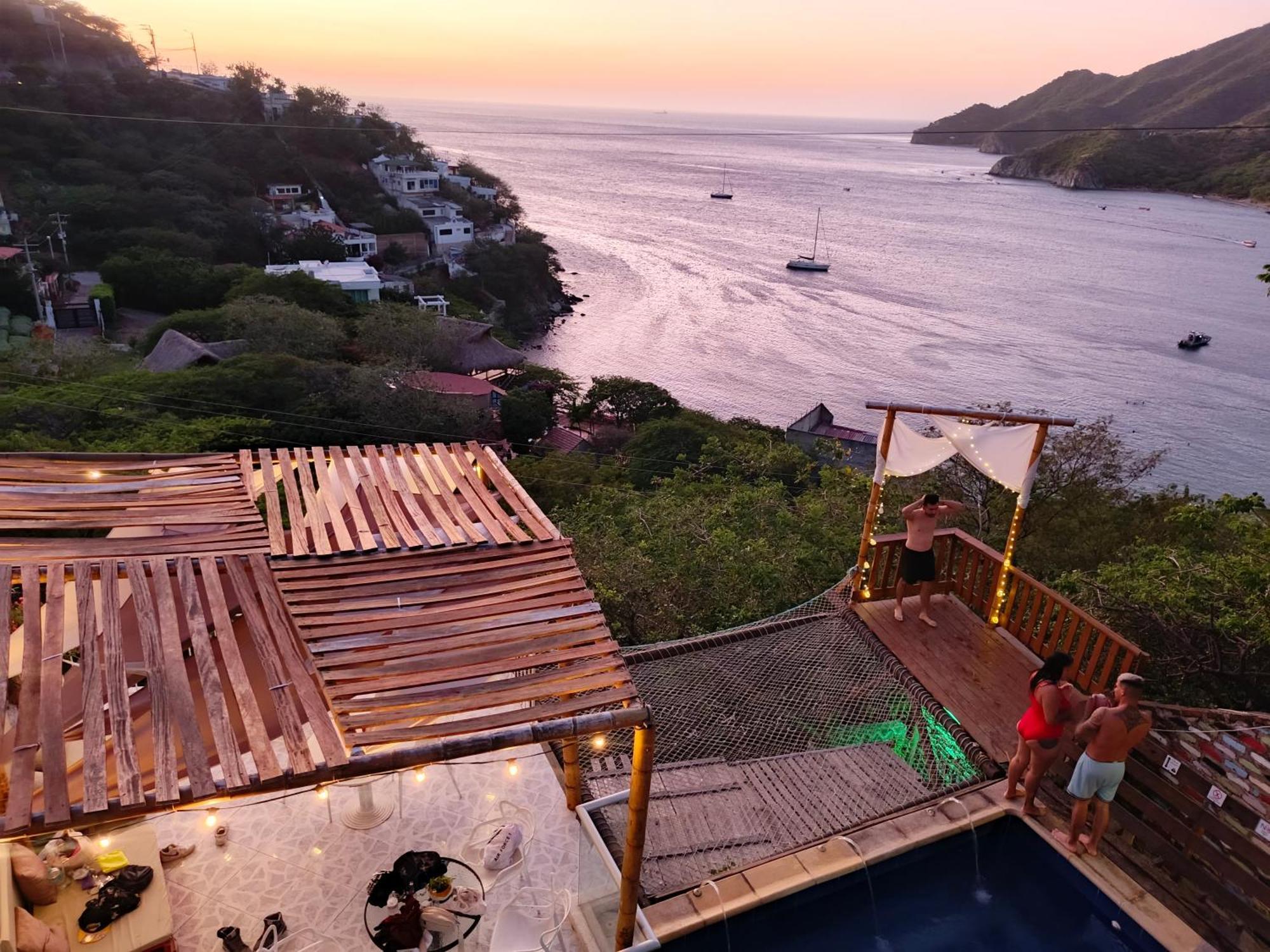 Tayrona Colors Hostel Taganga Exterior photo