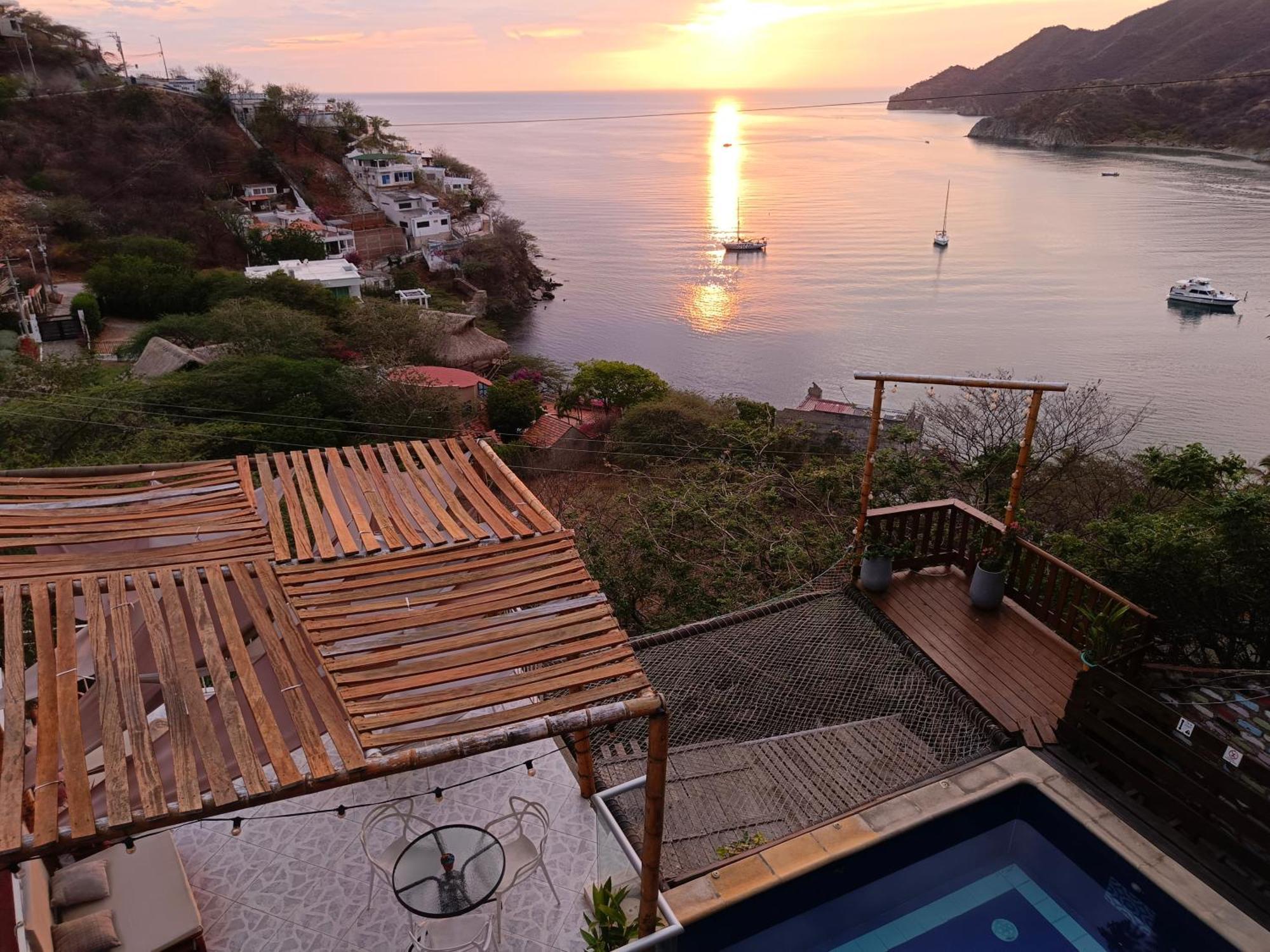 Tayrona Colors Hostel Taganga Exterior photo